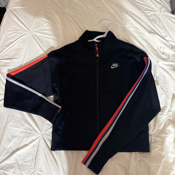 NIKE zip up sweater - Picture 2 of 4